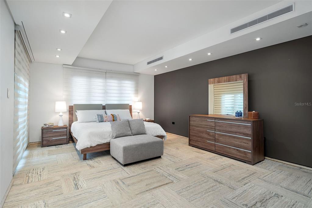 DORADO BEACH EAST - Residential