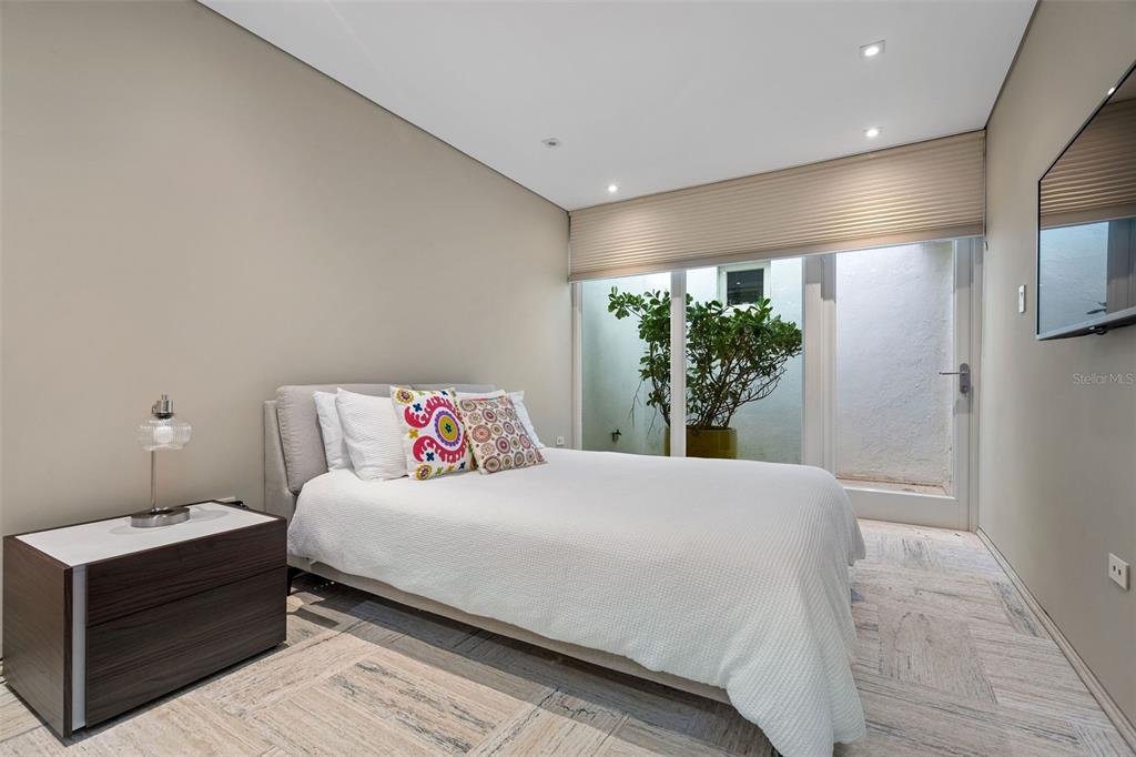 DORADO BEACH EAST - Residential