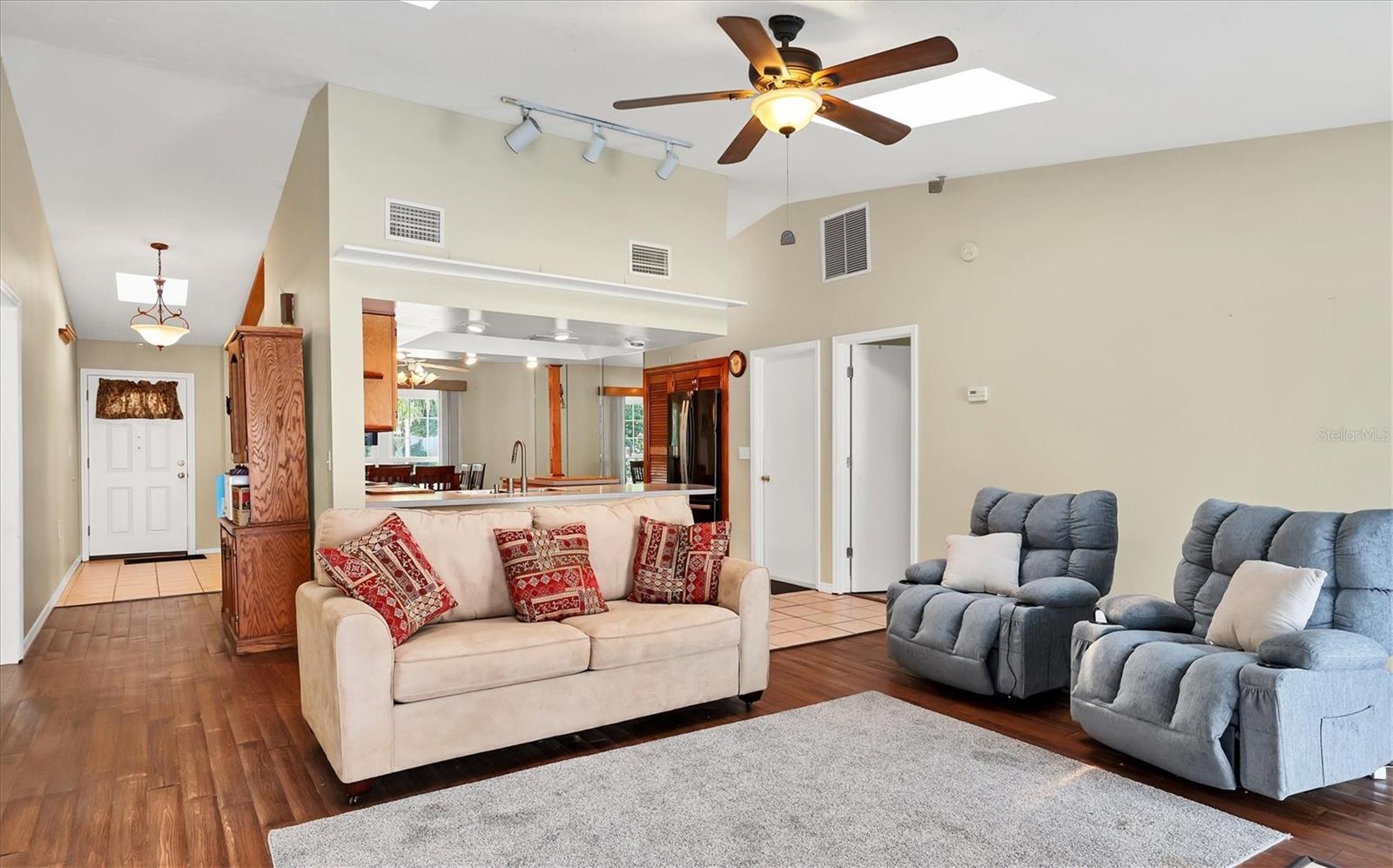 HERITAGE WEST - Residential