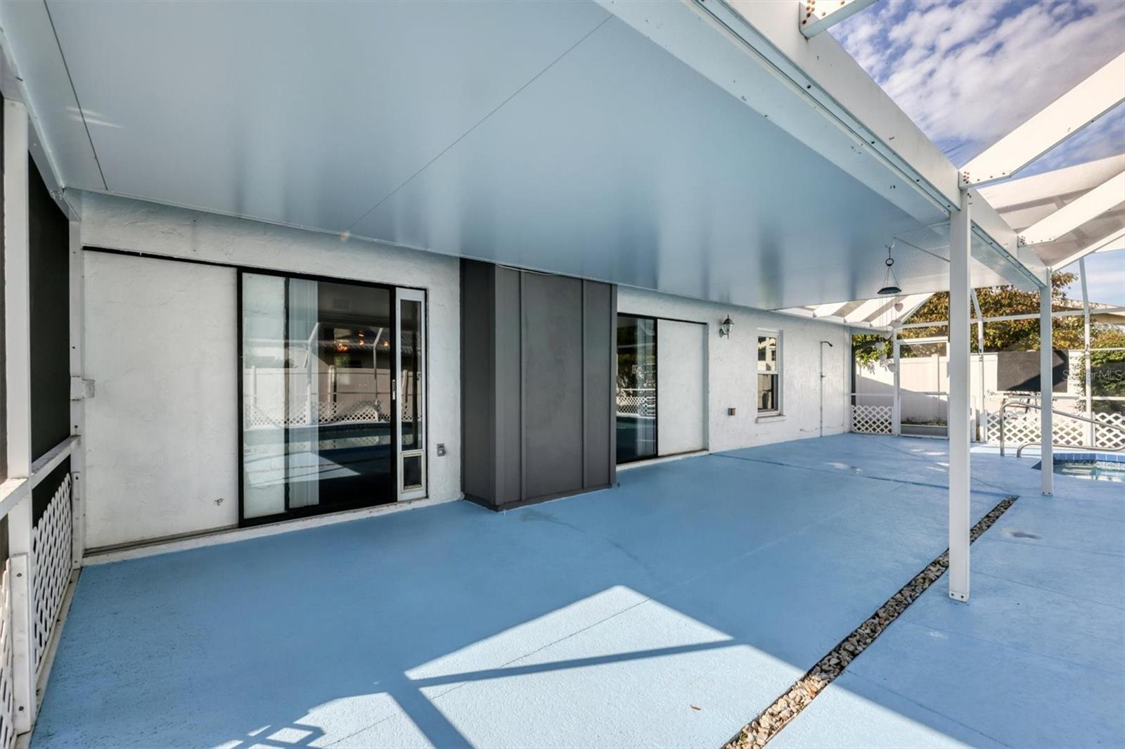 HERITAGE WEST - Residential