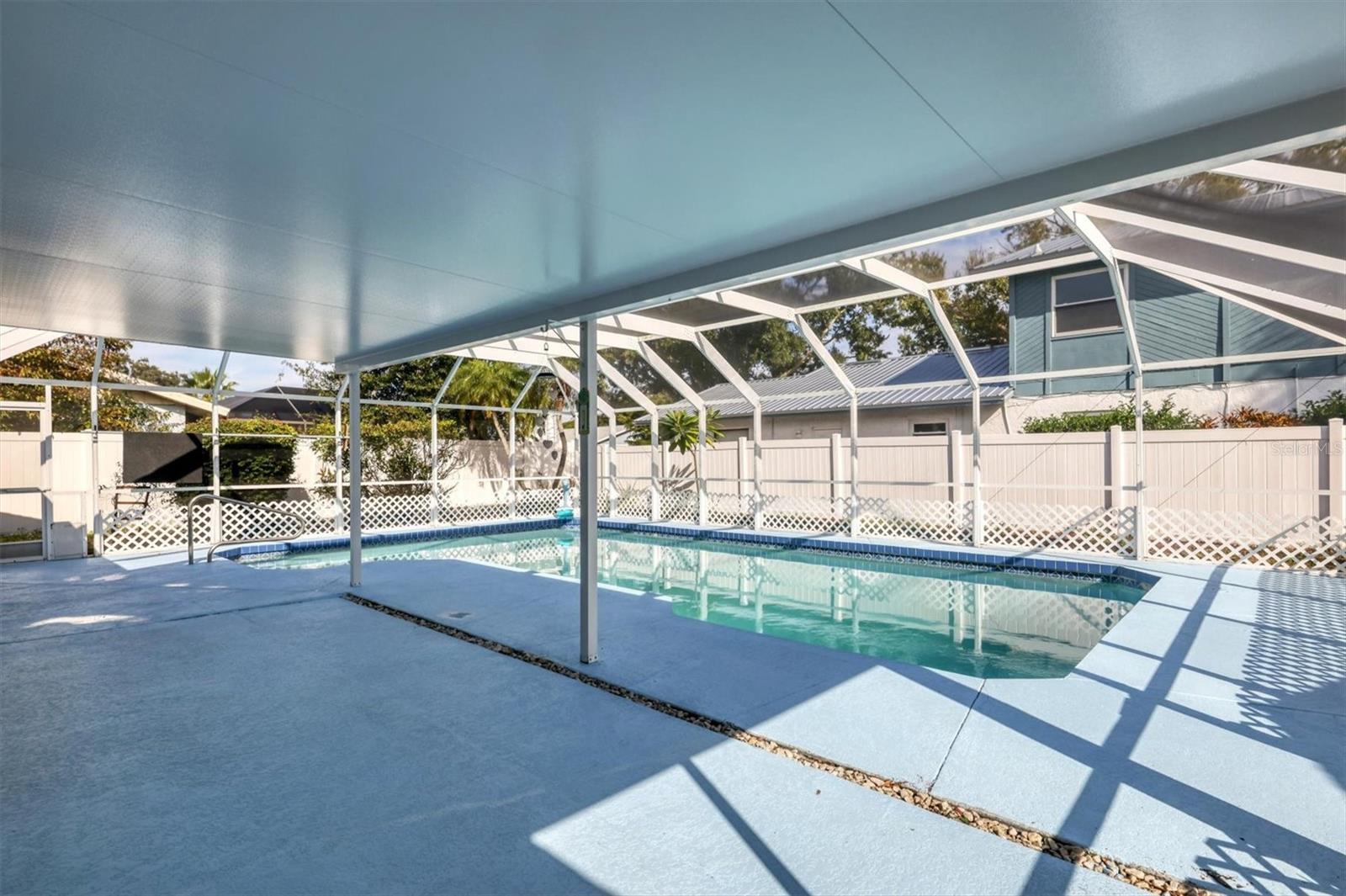 HERITAGE WEST - Residential