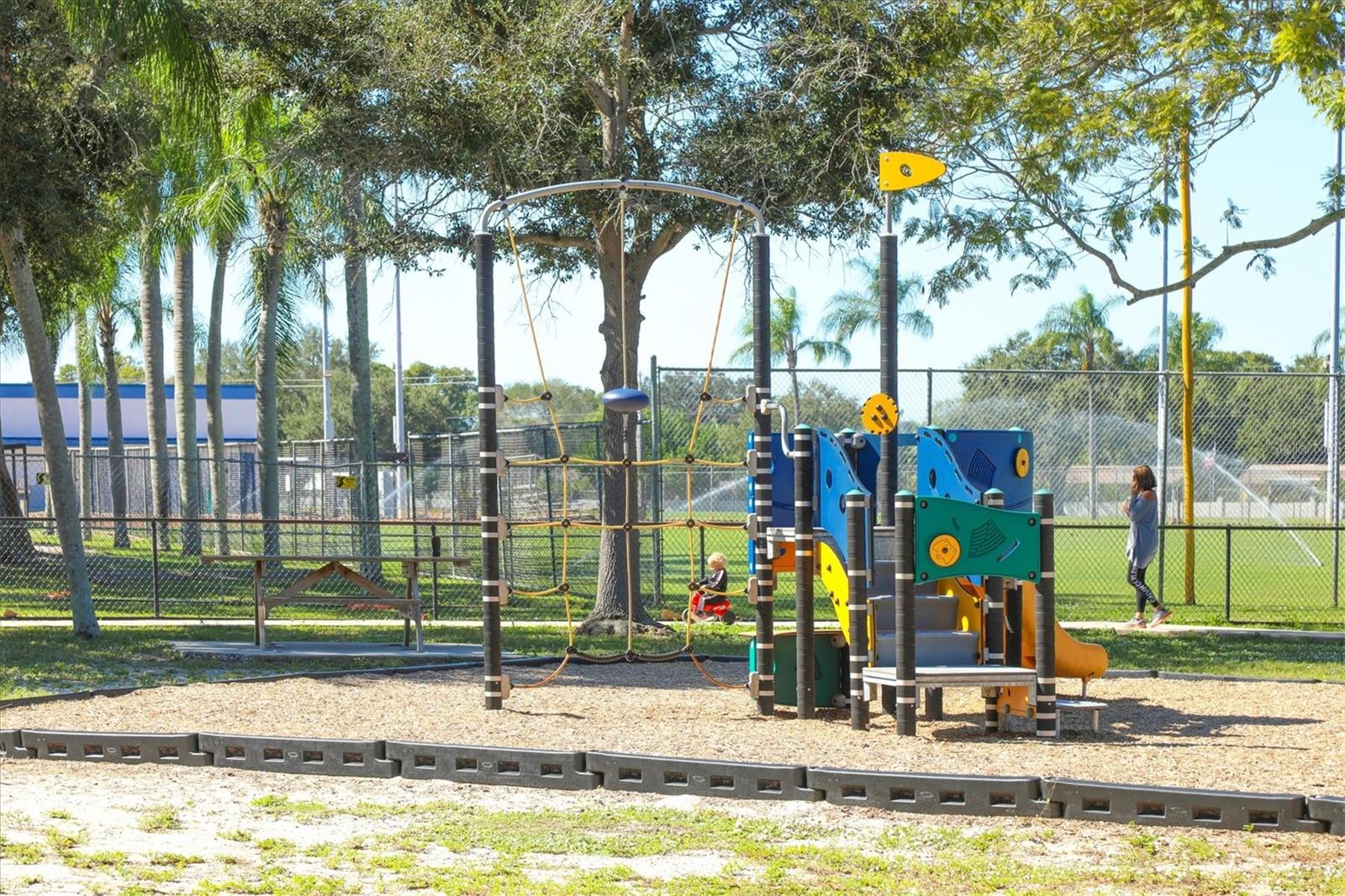 HERITAGE WEST - Residential