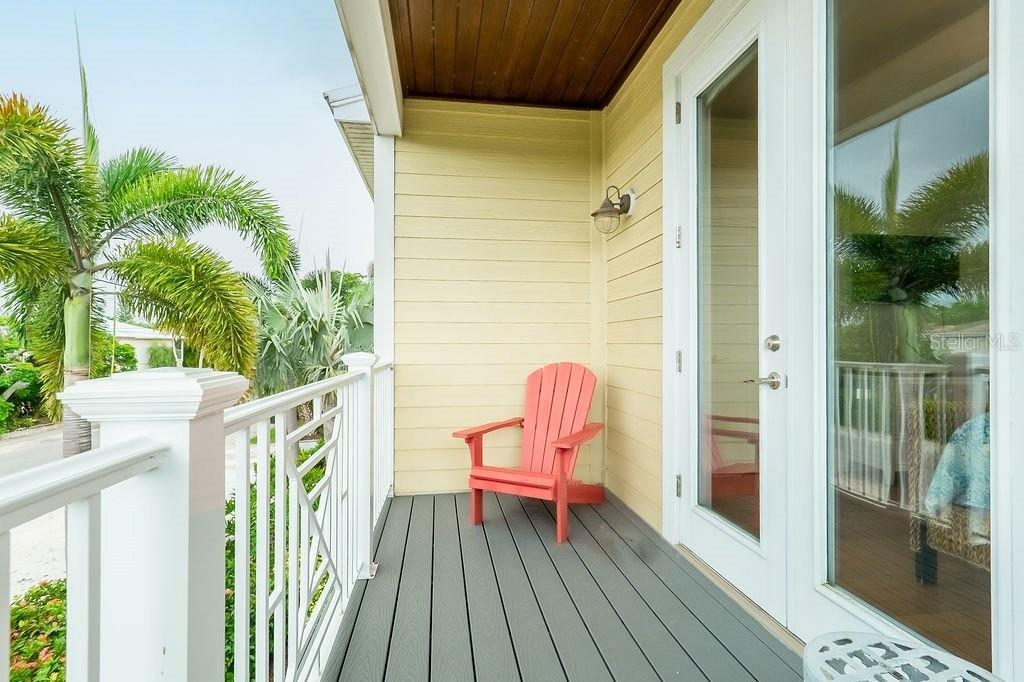 6906 HOLMES BLVD - Residential