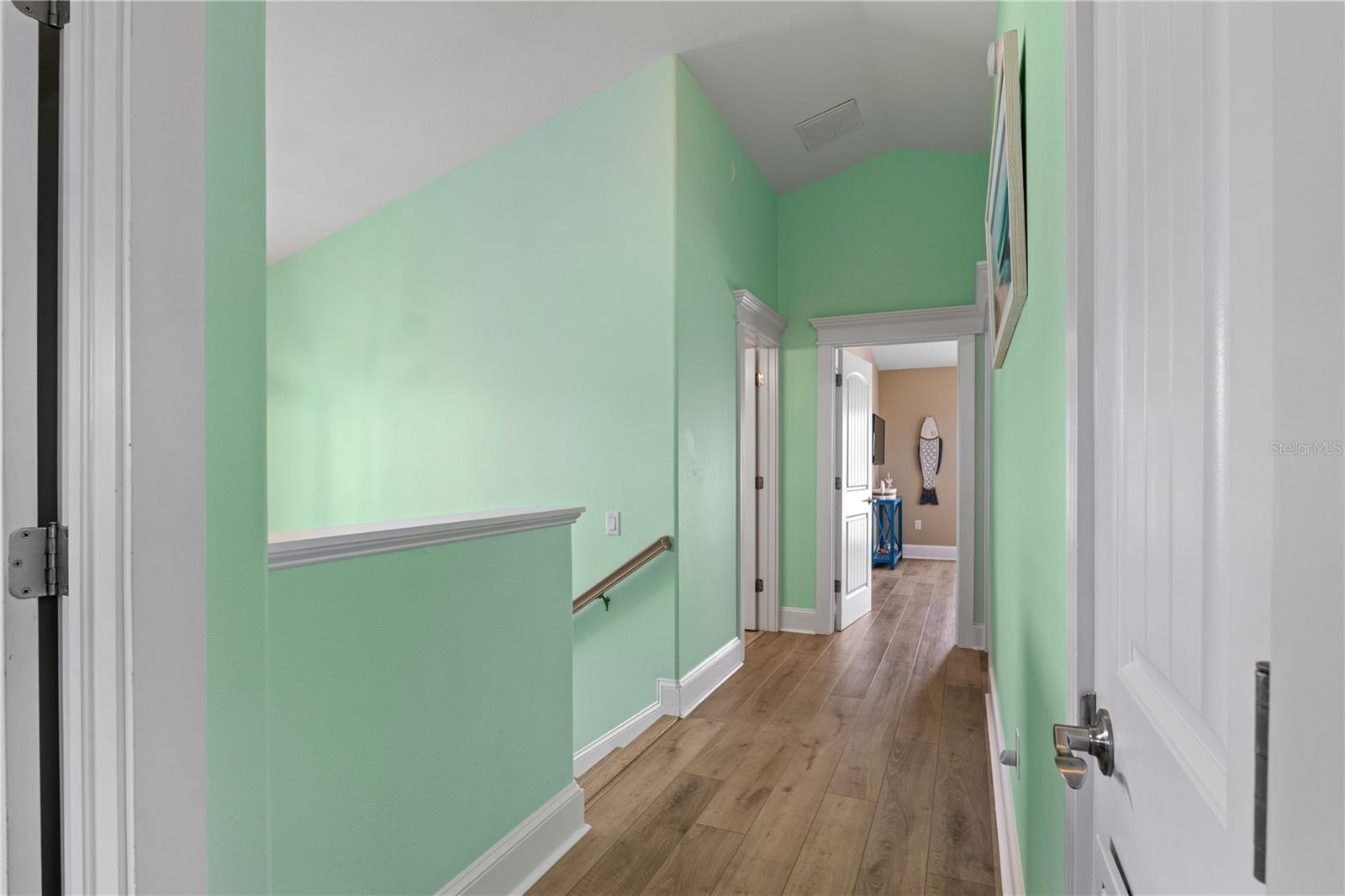 6906 HOLMES BLVD - Residential