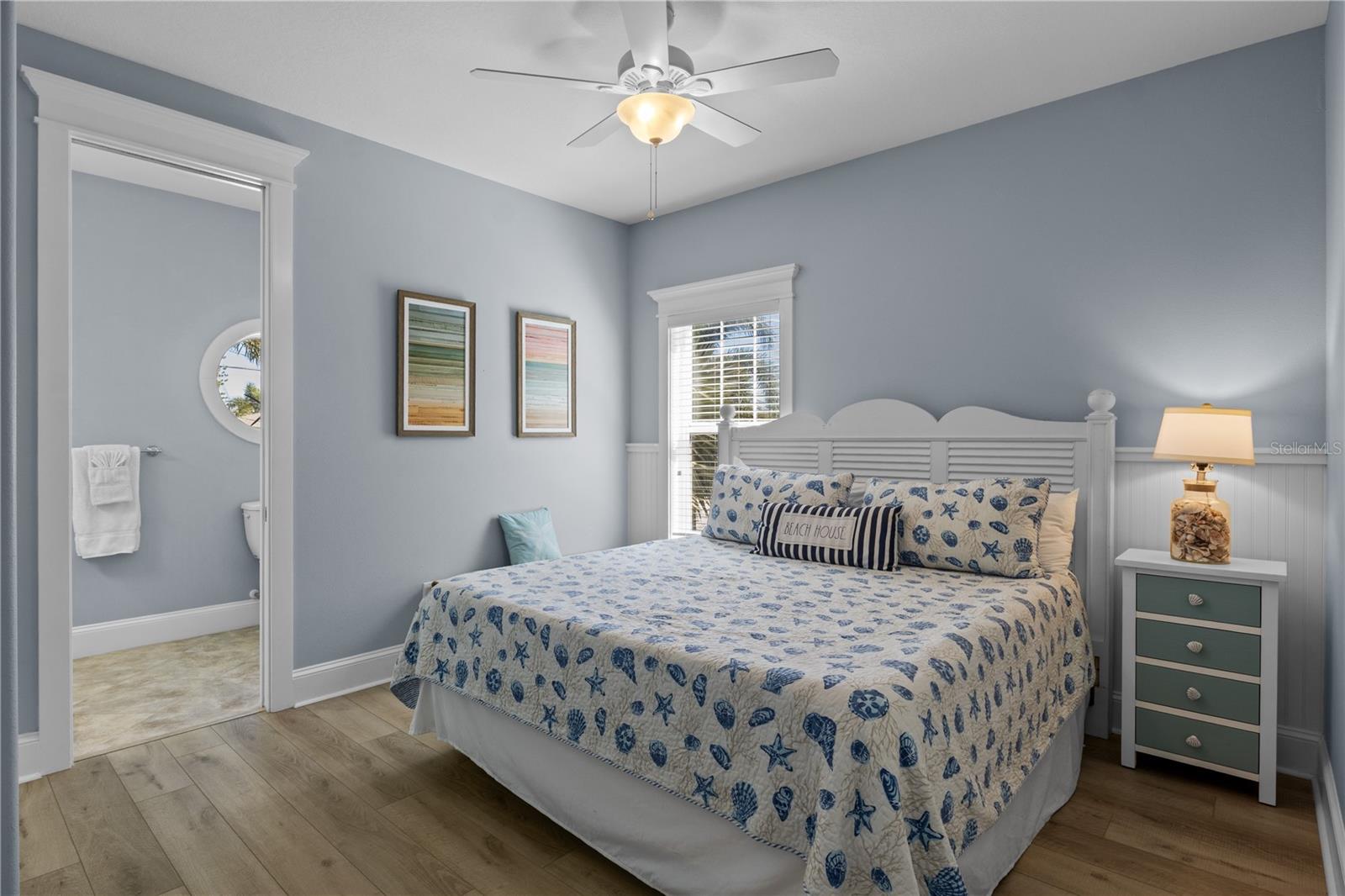 6906 HOLMES BLVD - Residential