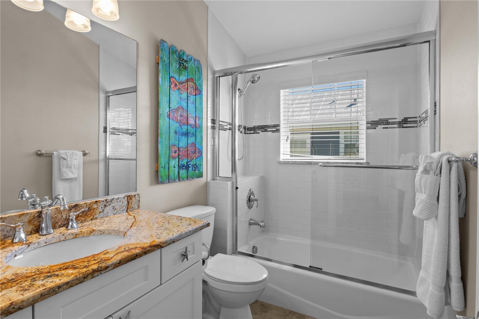 6906 HOLMES BLVD - Residential