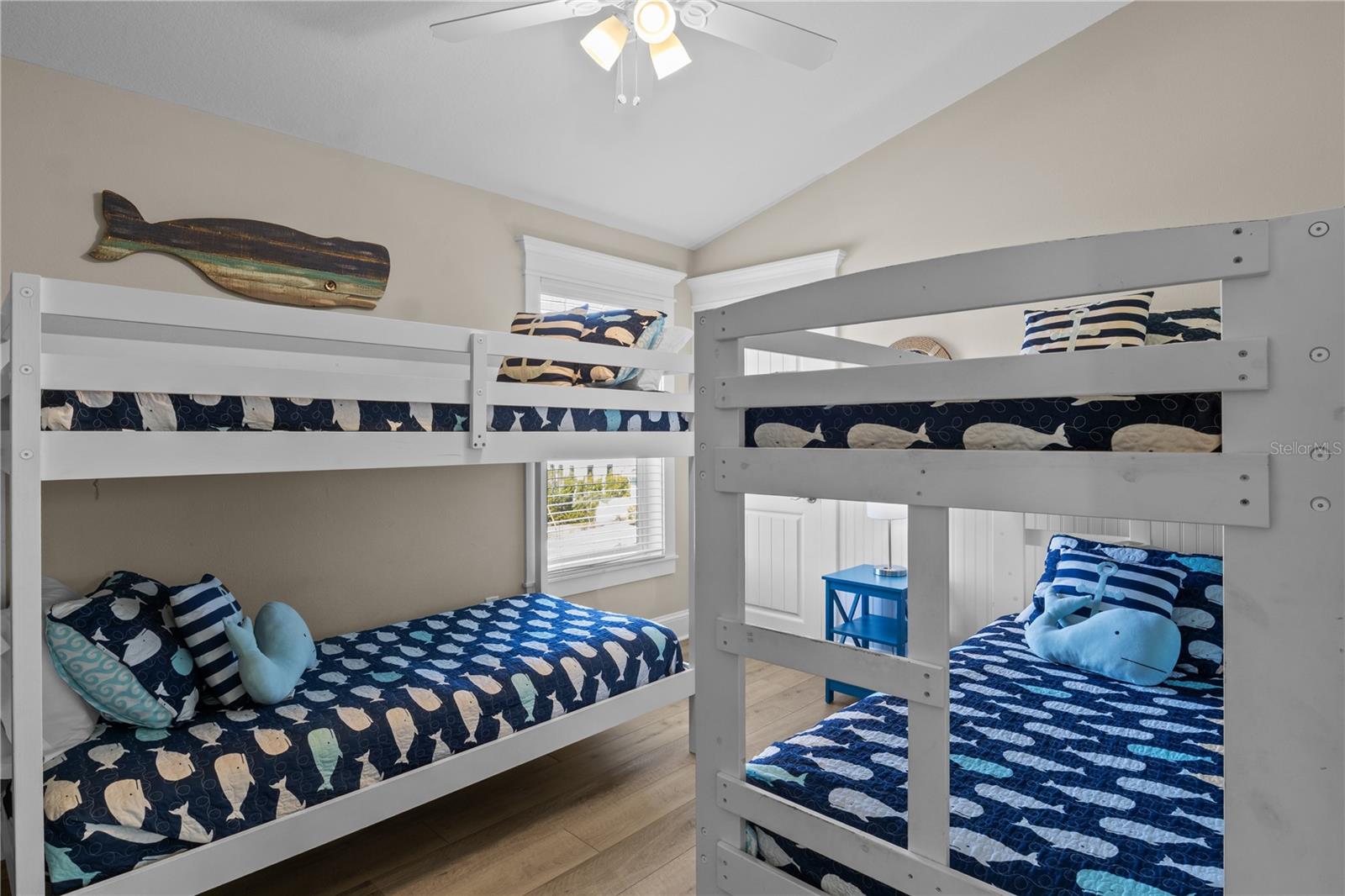 6906 HOLMES BLVD - Residential