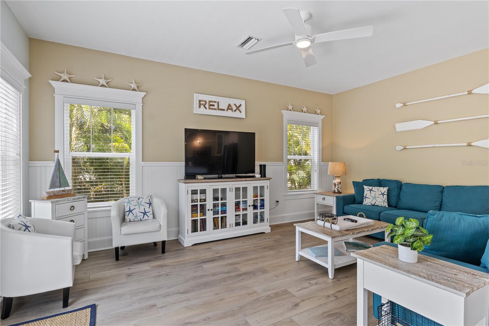 6906 HOLMES BLVD - Residential