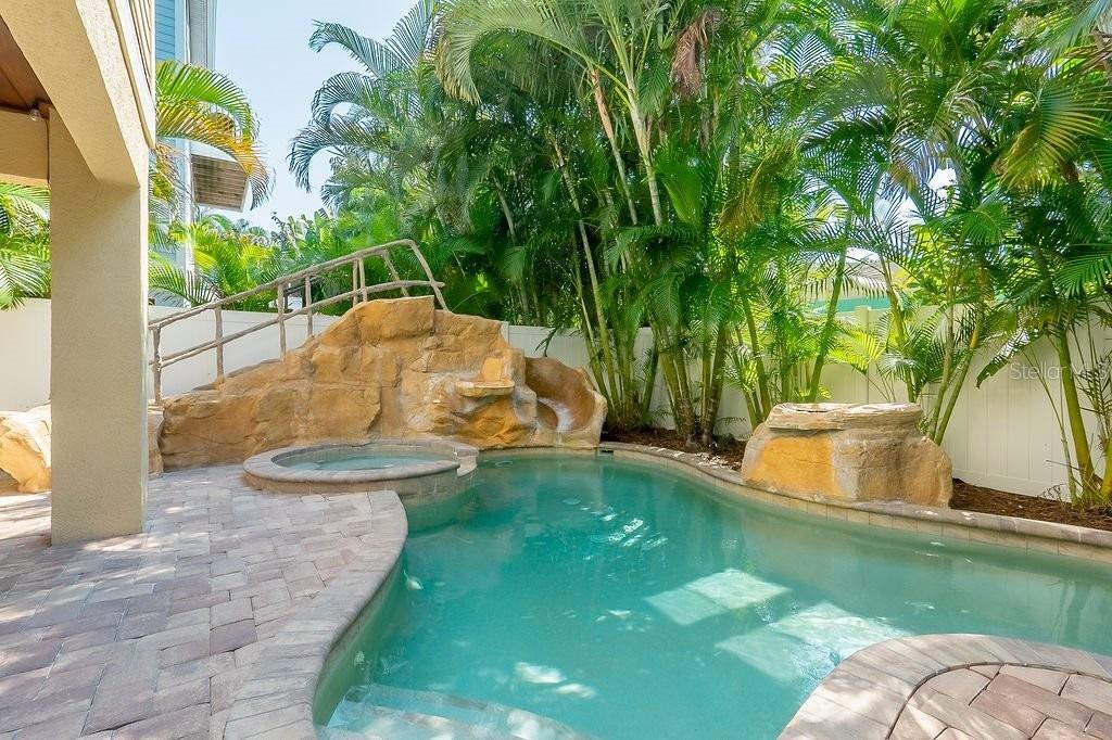 6906 HOLMES BLVD - Residential