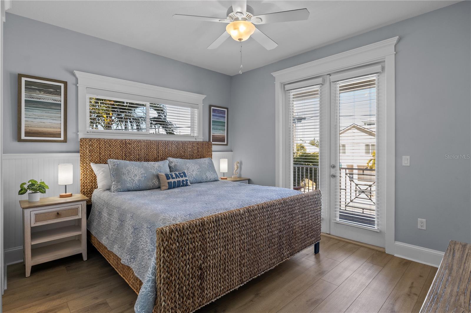 6906 HOLMES BLVD - Residential