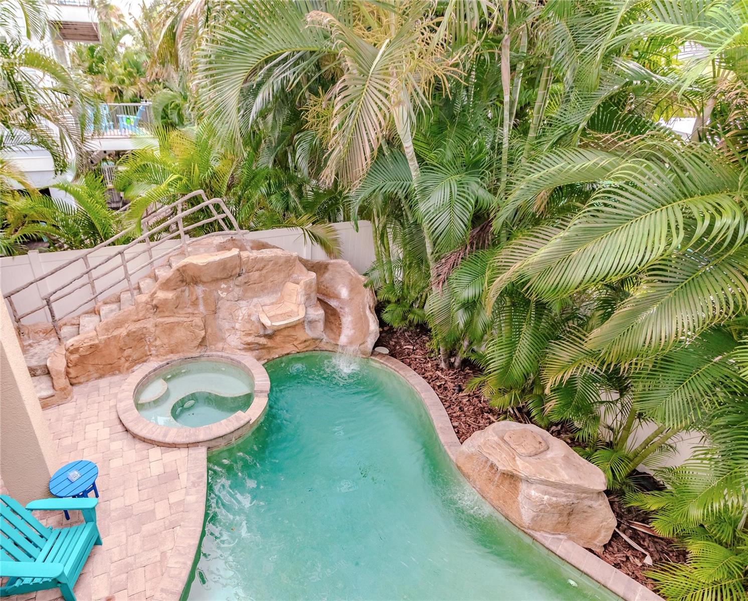 6906 HOLMES BLVD - Residential