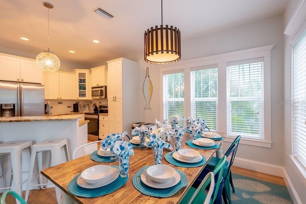 6906 HOLMES BLVD - Residential