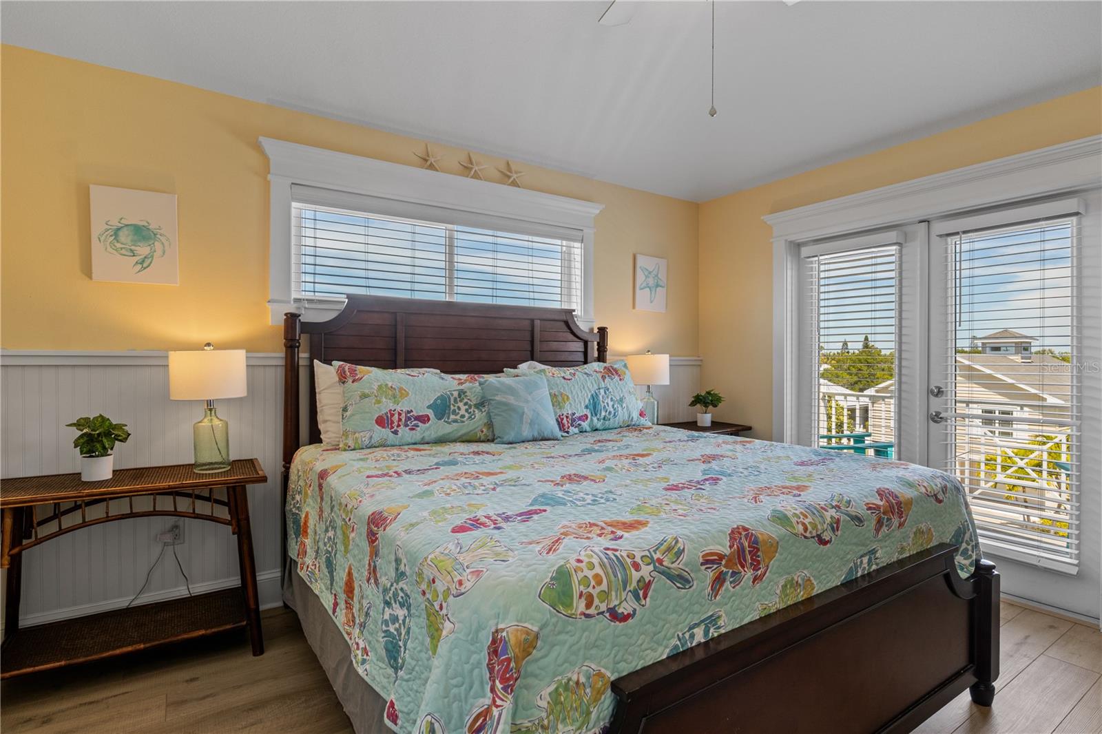 6906 HOLMES BLVD - Residential