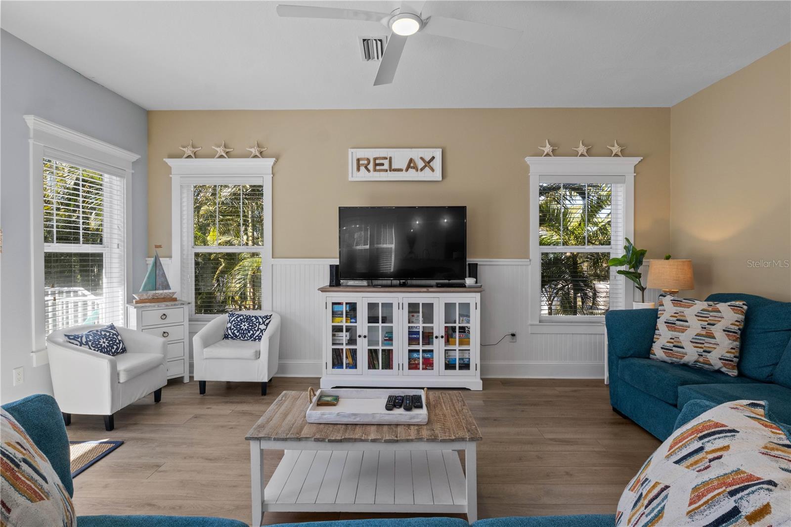 6906 HOLMES BLVD - Residential