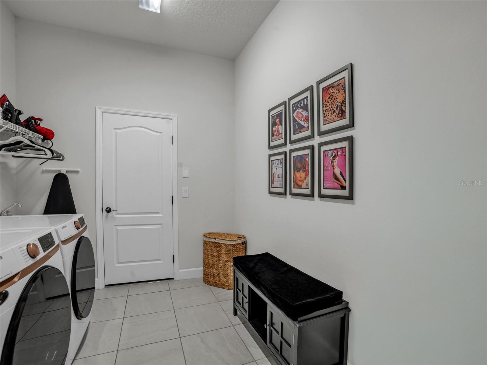 HICKORY BREEZE SUB - Residential