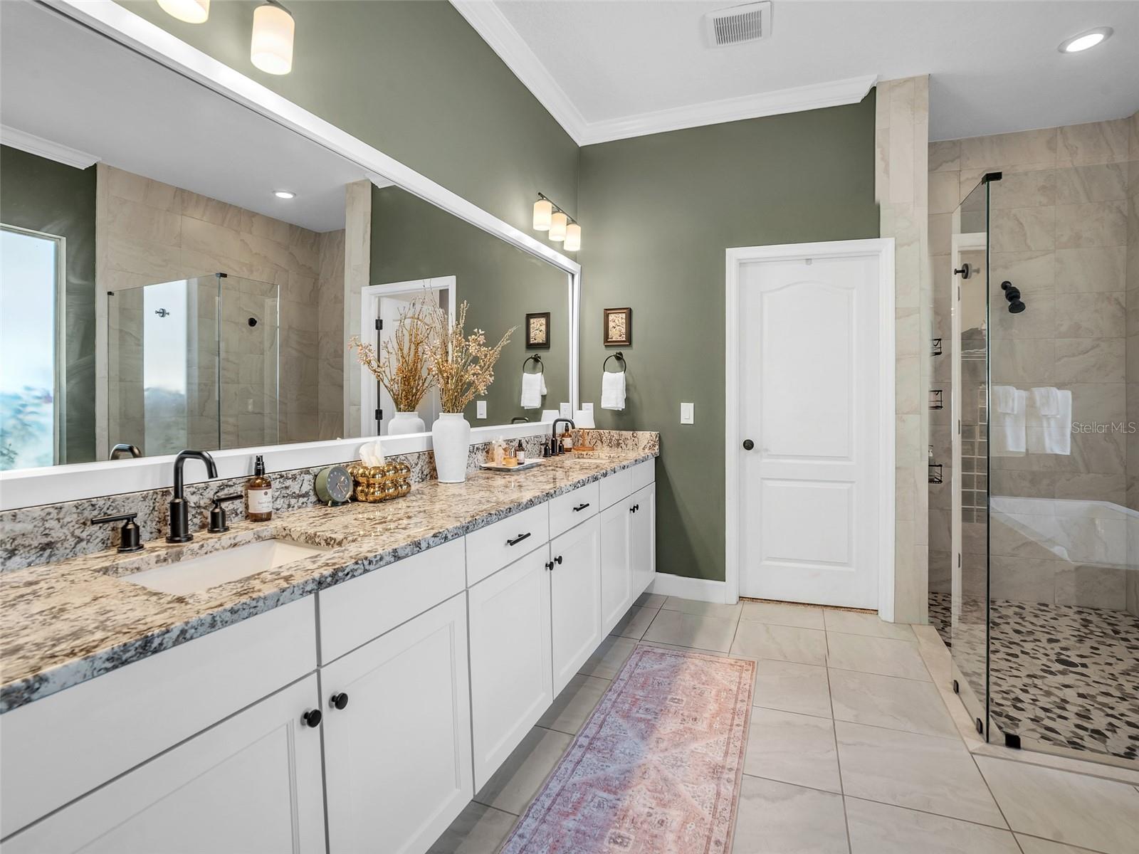 HICKORY BREEZE SUB - Residential