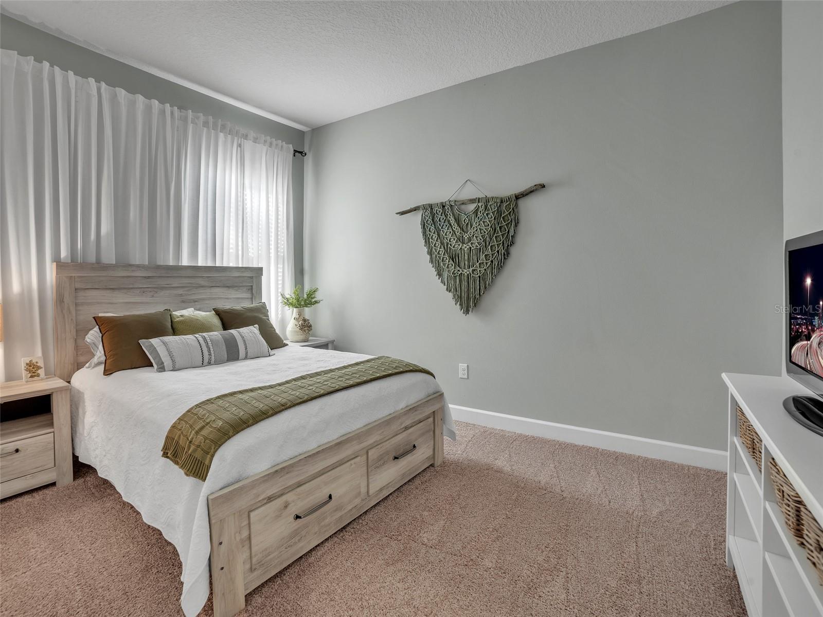 HICKORY BREEZE SUB - Residential