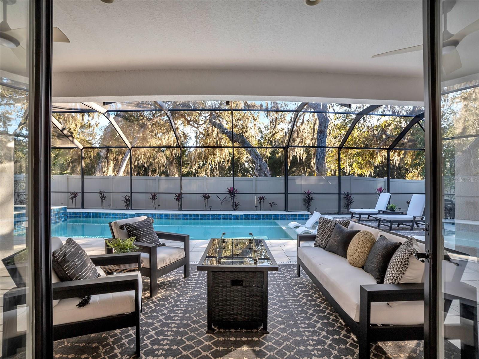 HICKORY BREEZE SUB - Residential