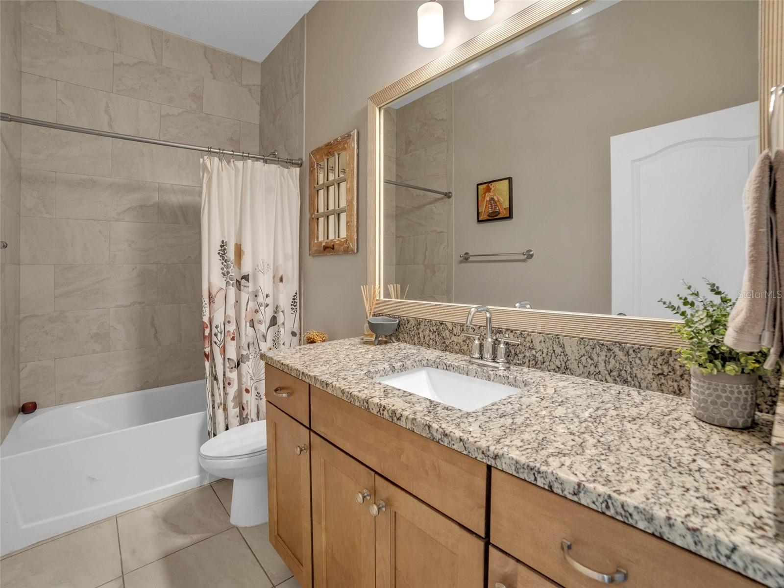 HICKORY BREEZE SUB - Residential