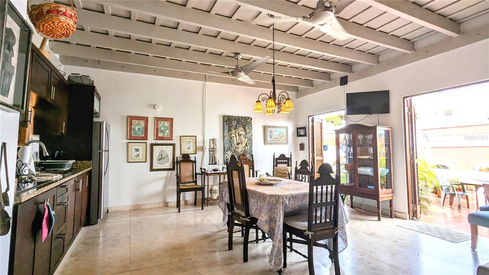 LUNA LUNA - Residential