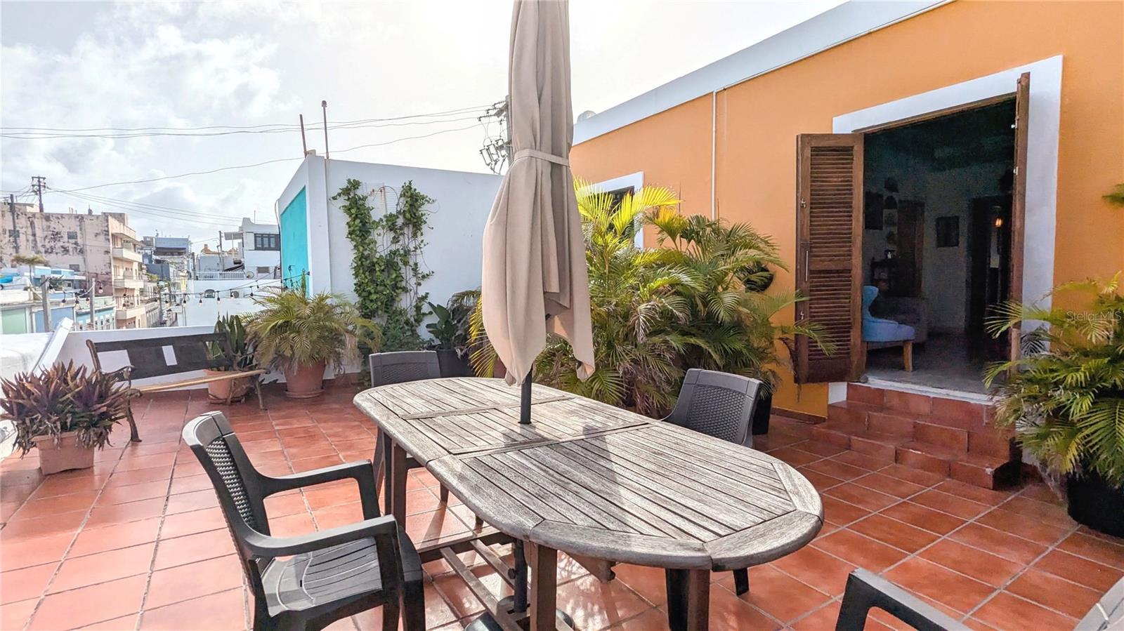 LUNA LUNA - Residential