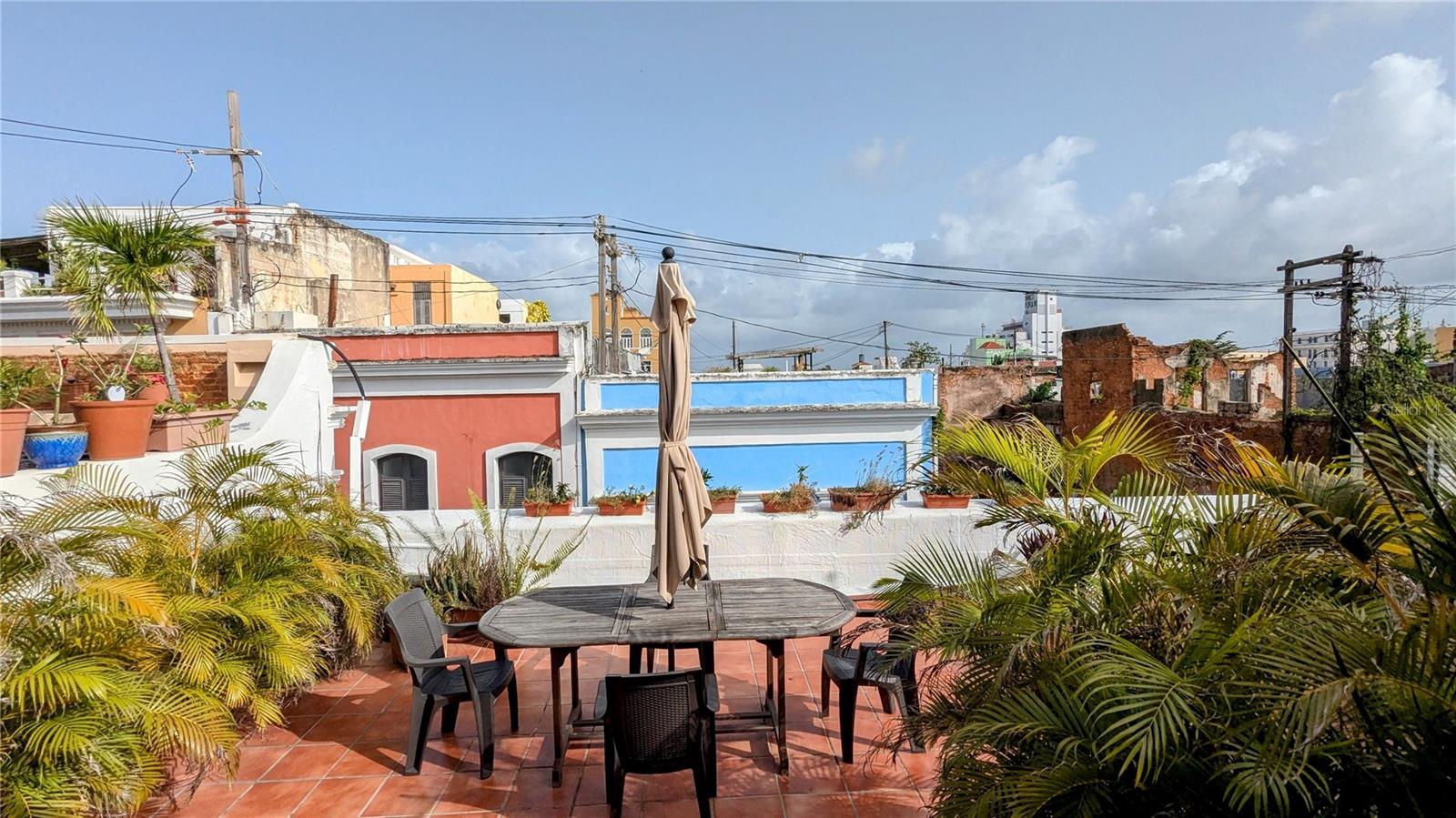 LUNA LUNA - Residential