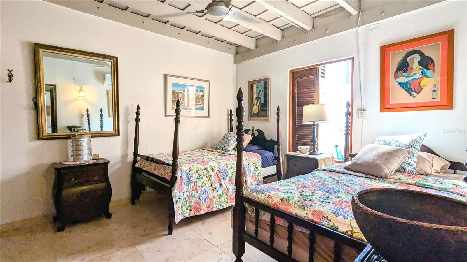 LUNA LUNA - Residential