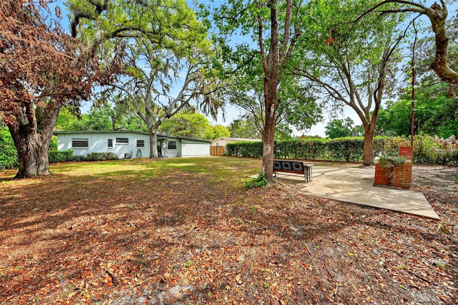 QUEEN ACRES - Residential