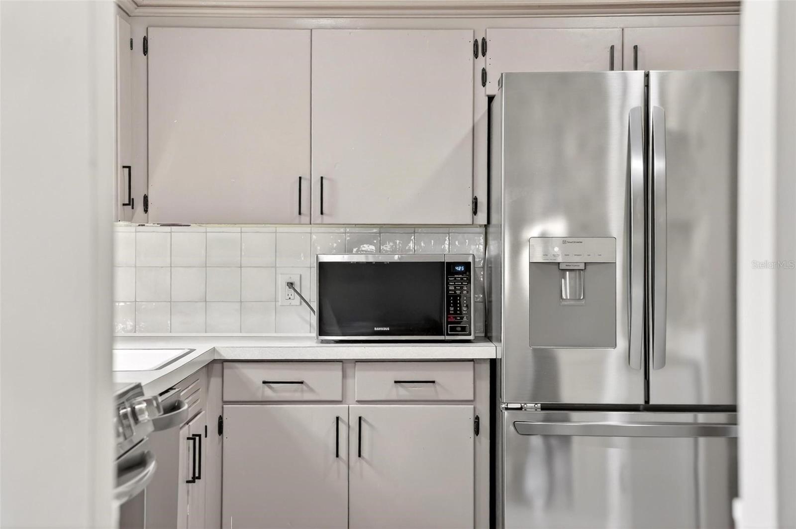 QUEEN ACRES - Residential