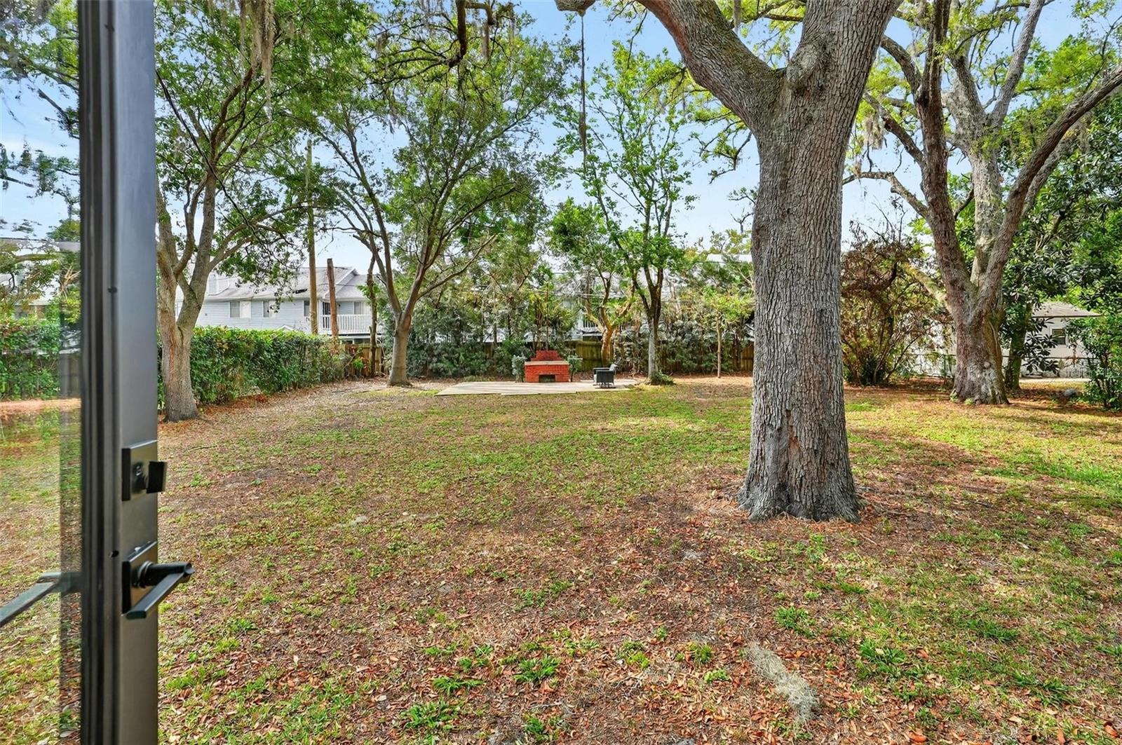 QUEEN ACRES - Residential