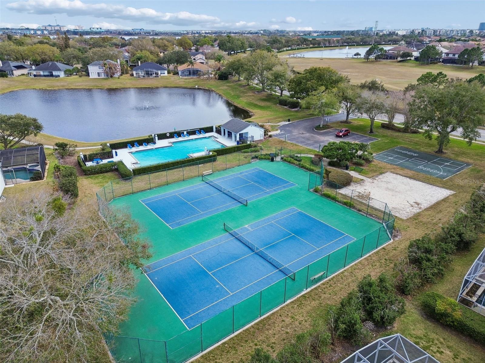 EMERALD FOREST - Residential