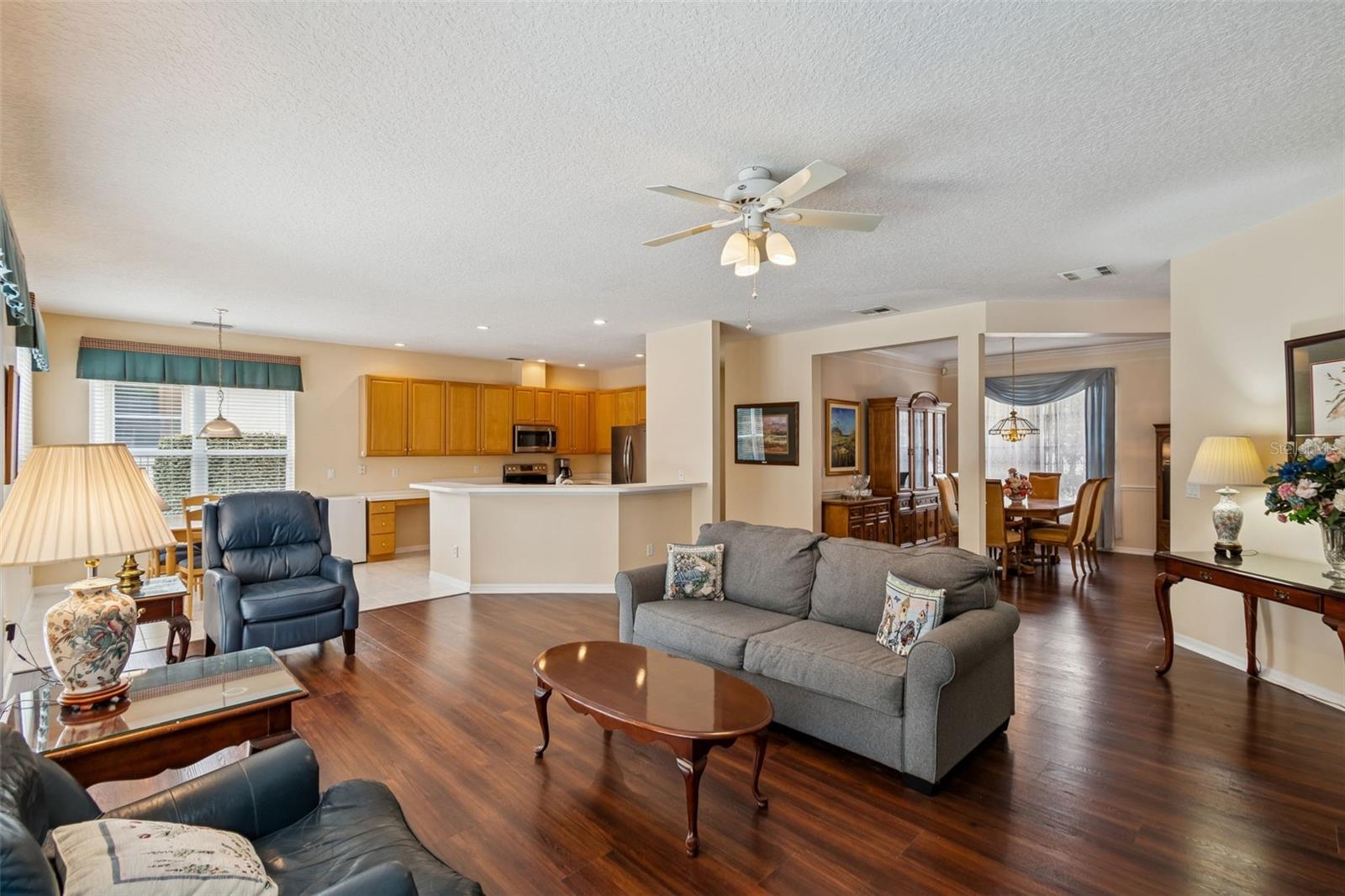 EMERALD FOREST - Residential