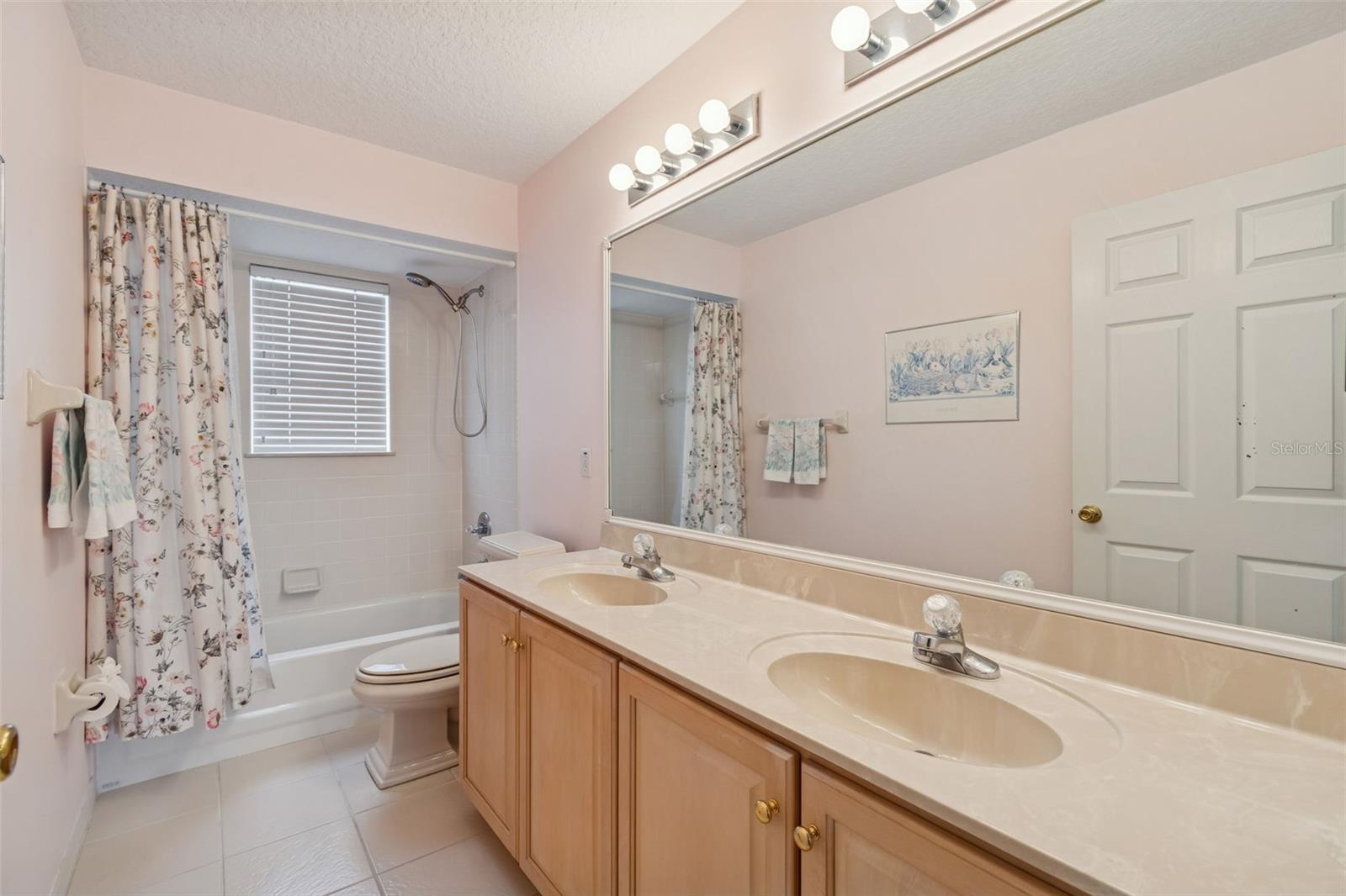 EMERALD FOREST - Residential