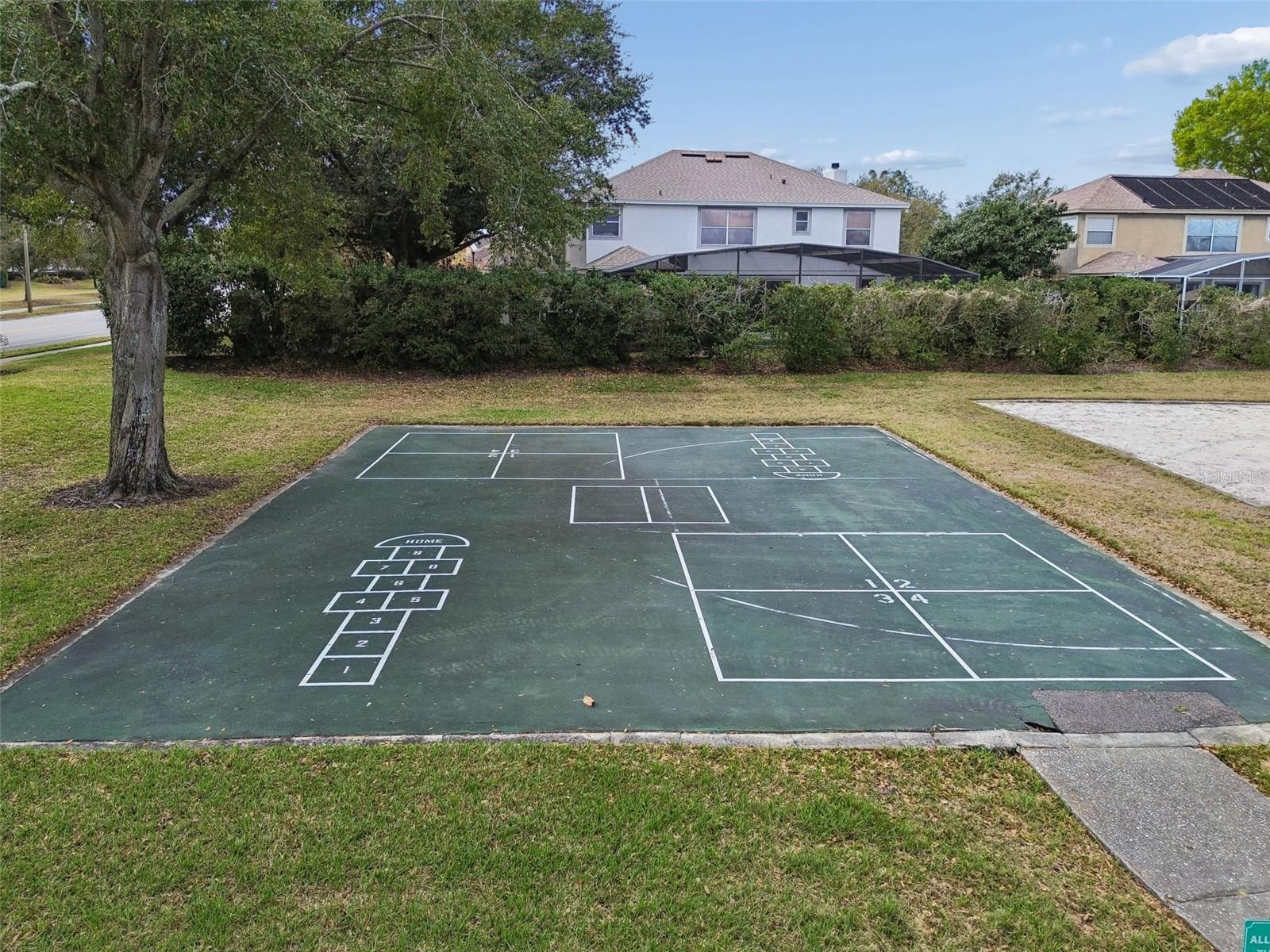 EMERALD FOREST - Residential