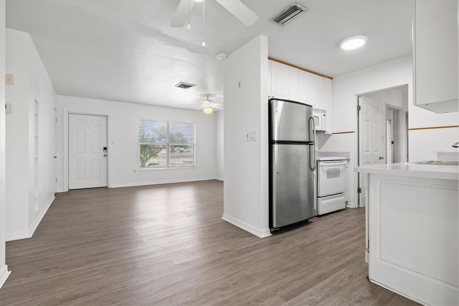 BEACH VILLAGE - Residential