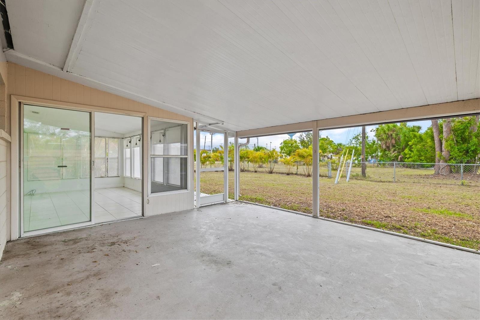 BEACH VILLAGE - Residential