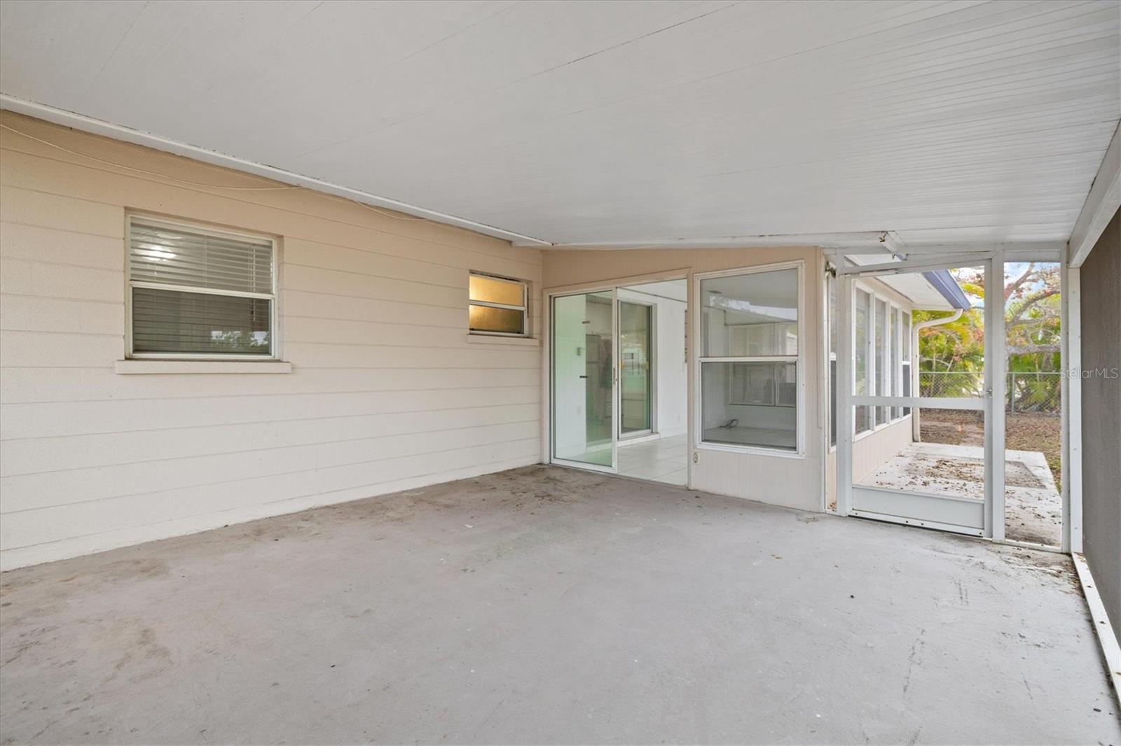 BEACH VILLAGE - Residential