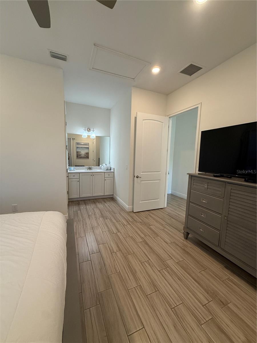 MARGARITAVILLE / ROLLING OAKS PH 6 - Residential