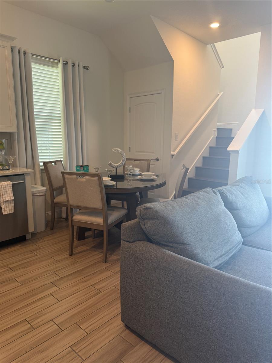 MARGARITAVILLE / ROLLING OAKS PH 6 - Residential