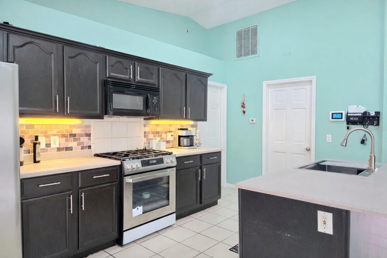 POINCIANA NBRHD 3 VILLAGE 3 - Residential