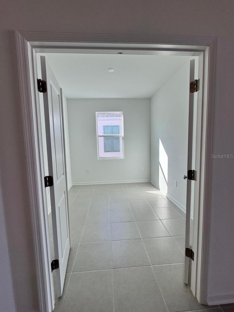 MARION OAKS UN 03 - Residential Lease