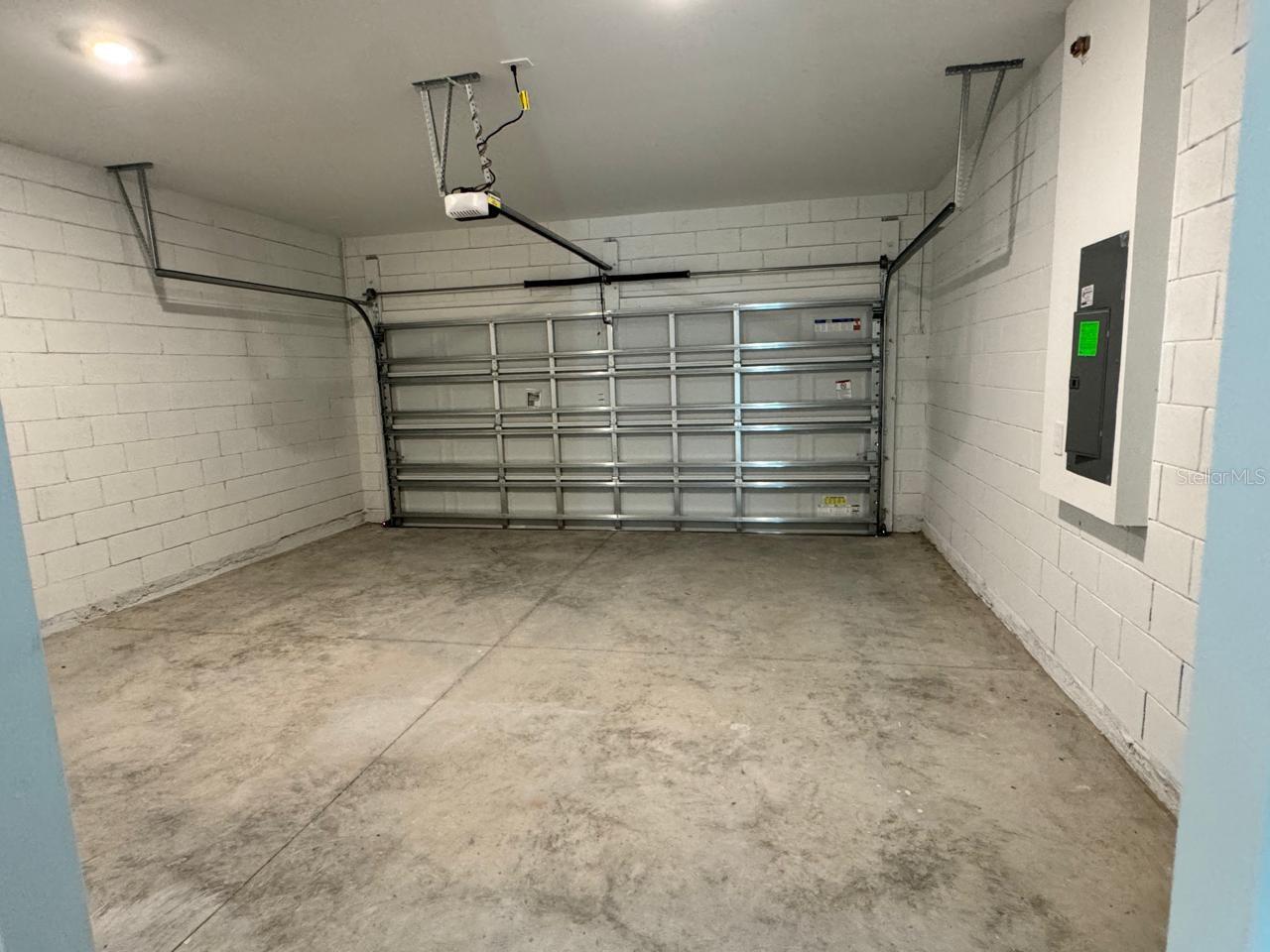 MARION OAKS UN 03 - Residential Lease