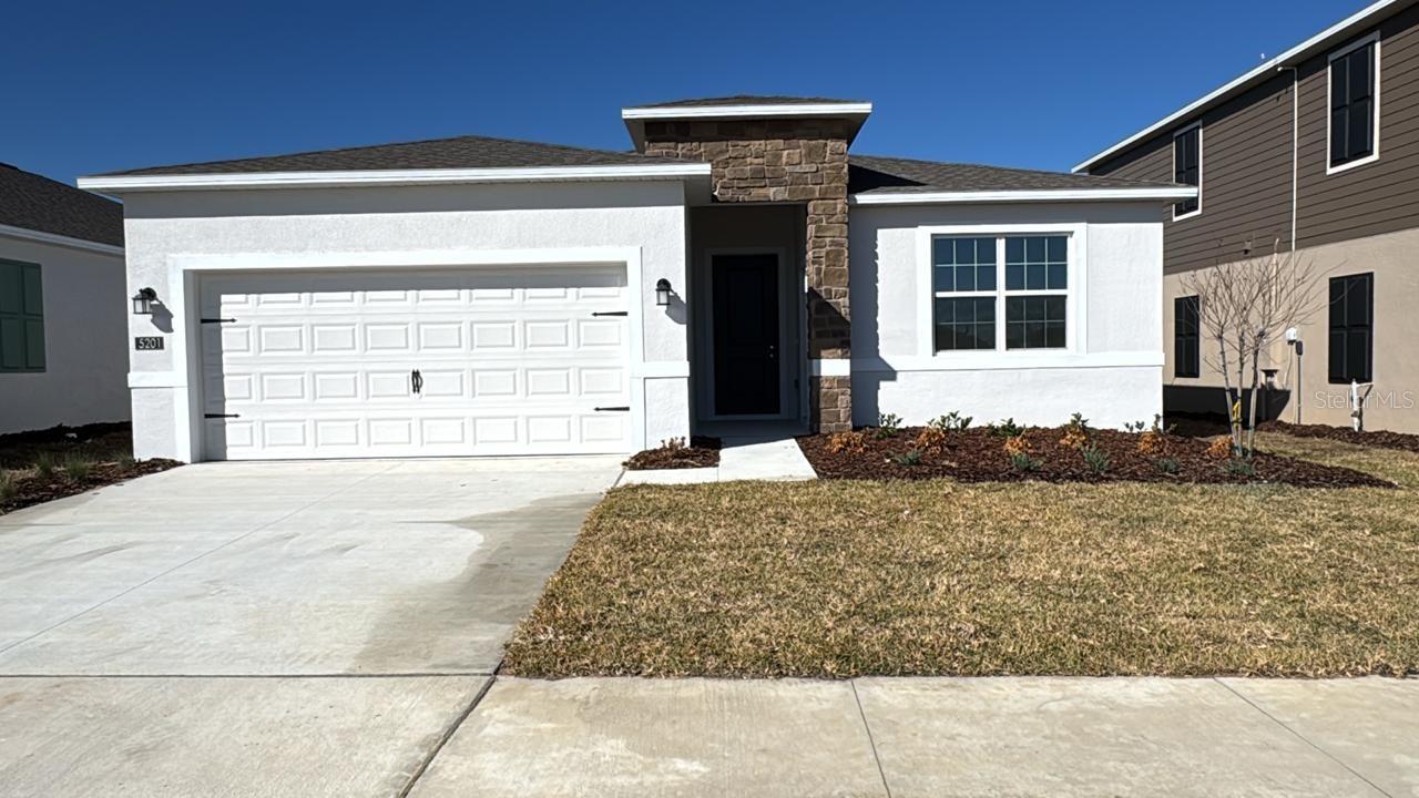 MARION OAKS UN 03 - Residential Lease