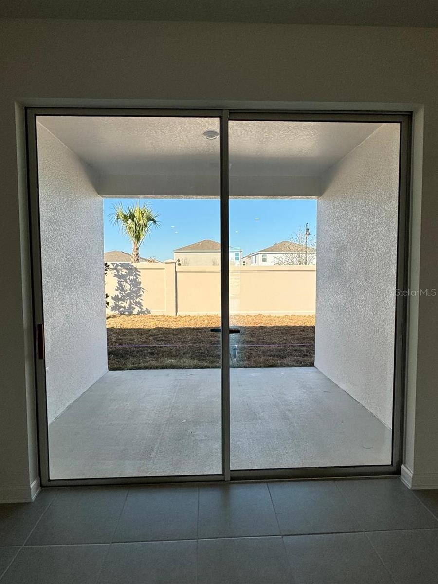 MARION OAKS UN 03 - Residential Lease