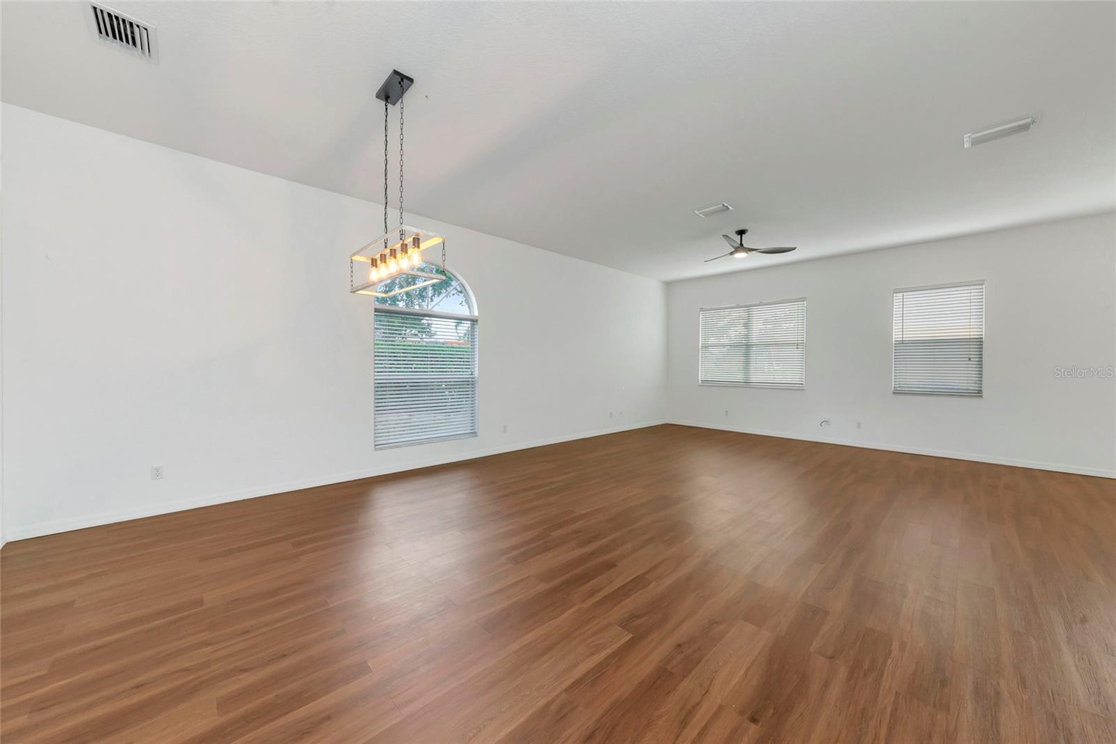 STONEBRIDGE - Residential