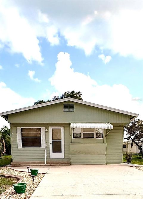 Photo of 117 Saddlebag Trail, Lake Wales, FL 33898 (MLS # K4903657)