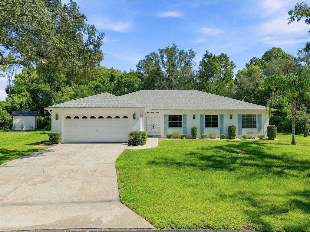 Photo of 8 Sandpine Court W, Homosassa, FL 34446 (MLS # TB8545418)