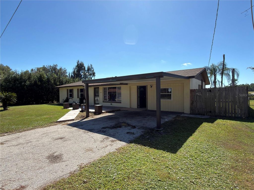 Photo of 2733 Pompano Drive, Sebring, FL 33870 (MLS # L4956743)