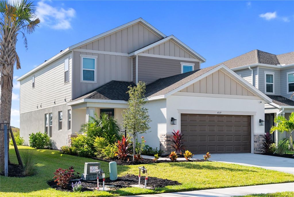 Esplanade at Azario Lakewood Ranch Homes for Sale 4 Photo of 4319 Pond Brook Court, Bradenton, FL 34211 (MLS # A4669289)