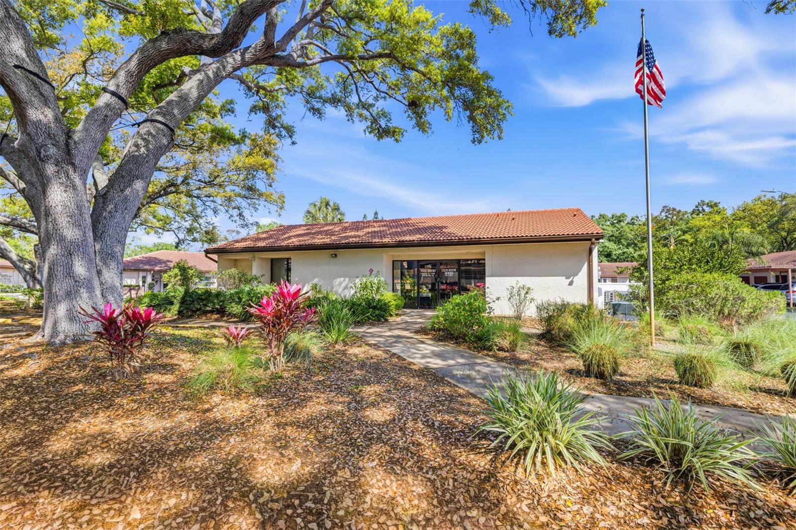 SCOTSDALE VILLA CONDO - Residential